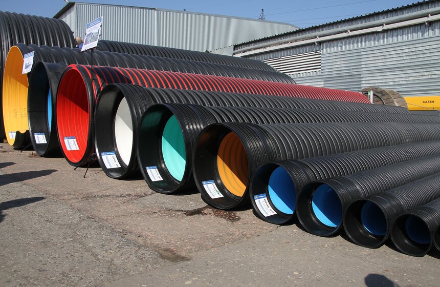 Сергей Собянин посетил завод по производству пластиковых труб 2 фото