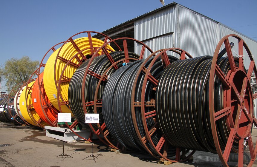 Сергей Собянин посетил завод по производству пластиковых труб 4 фото