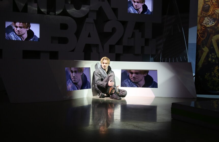 Александр Петров сыграл Гамлета в программе "Театр. Избранное" 7 фото