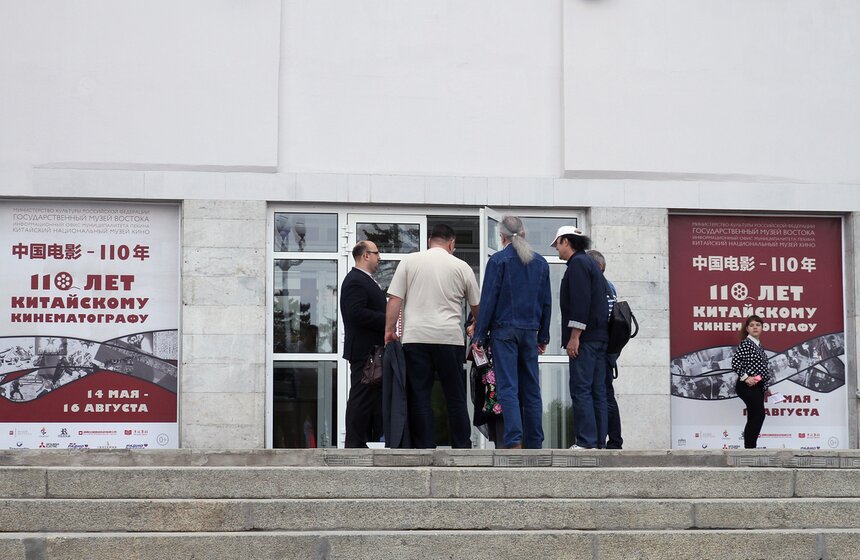 На ВДНХ открылась экспозиция "110 лет китайскому кинематографу" 1 фото