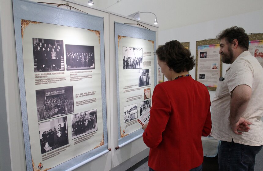 На ВДНХ открылась экспозиция "110 лет китайскому кинематографу" 10 фото