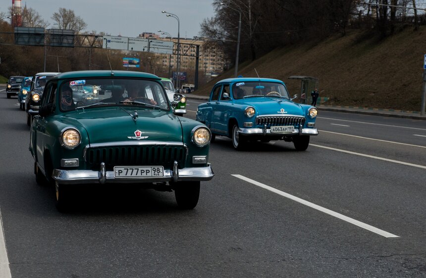 Сообщество владельцев ГАЗ-21 открыло сезон автопробегом 17 фото