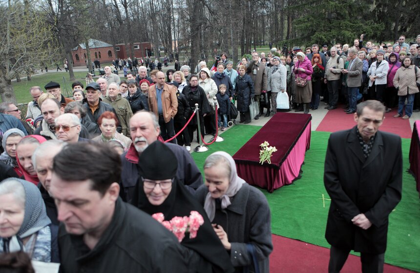 Мэр принял участие в церемонии перезахоронения князя Романова 27 фото