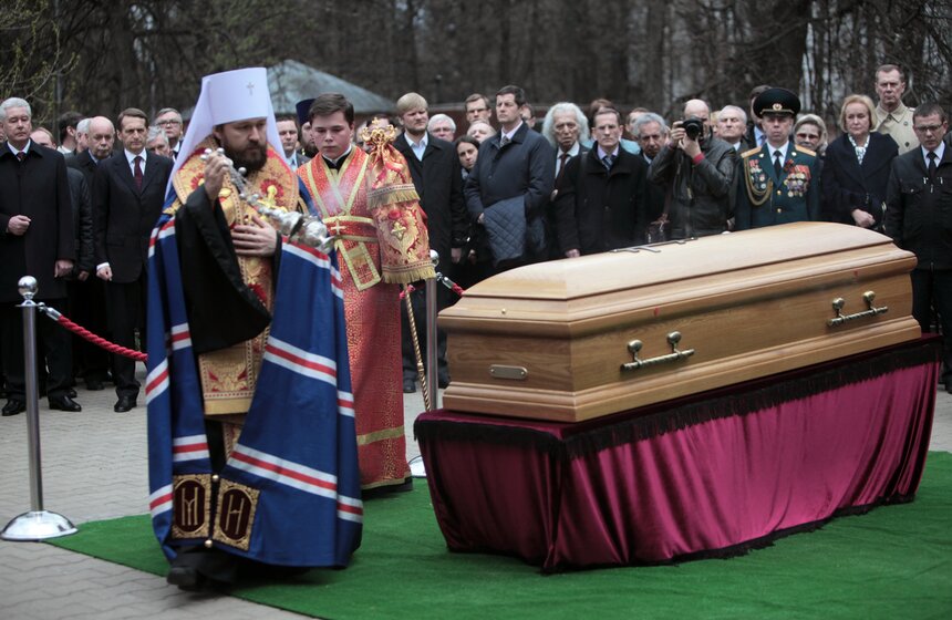 Мэр принял участие в церемонии перезахоронения князя Романова 16 фото