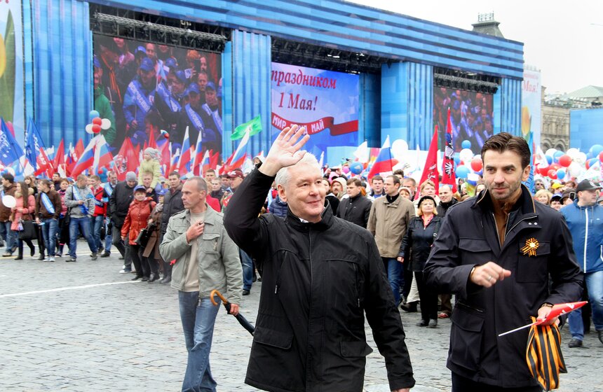 Первомайское шествие профсоюзов на Красной площади 23 фото