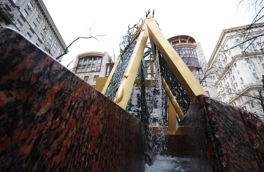 В столице заработали фонтаны 6 фото