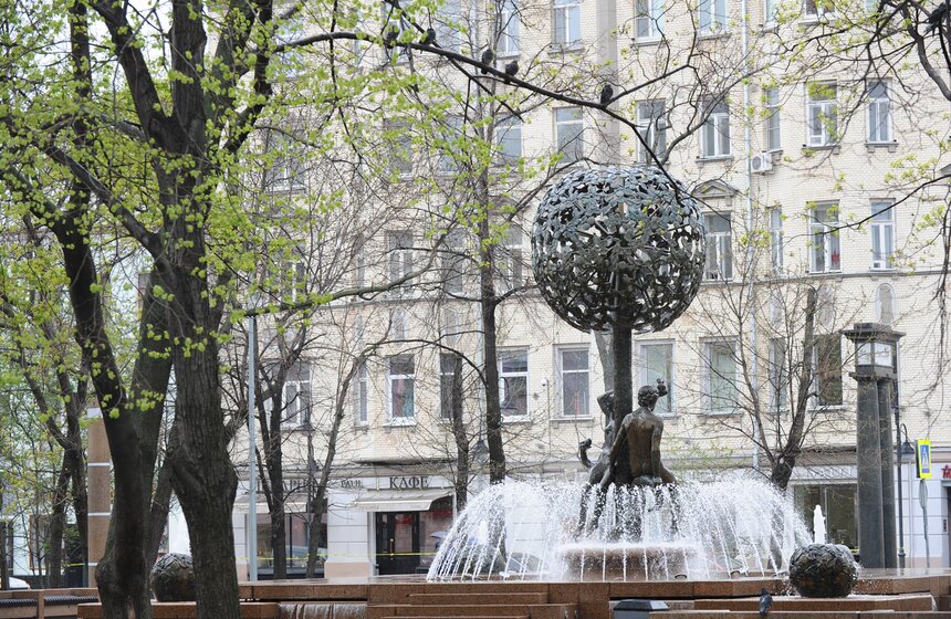 В столице заработали фонтаны 3 фото