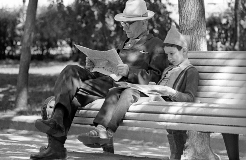В московском сквере, 1964 год. Фото: ТАСС/ Петр Носов