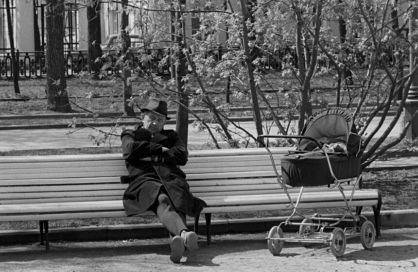 Прогулка в сквере, 1986 год. Фото: ТАСС/ Владимир Яцин