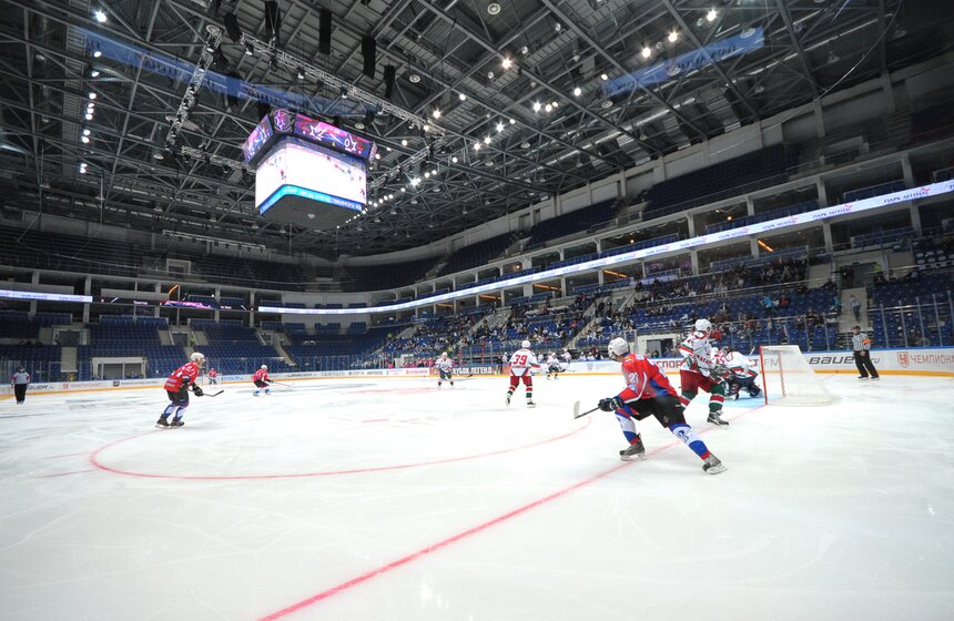 Состоялся финал хоккейного "Кубка легенд" 8 фото