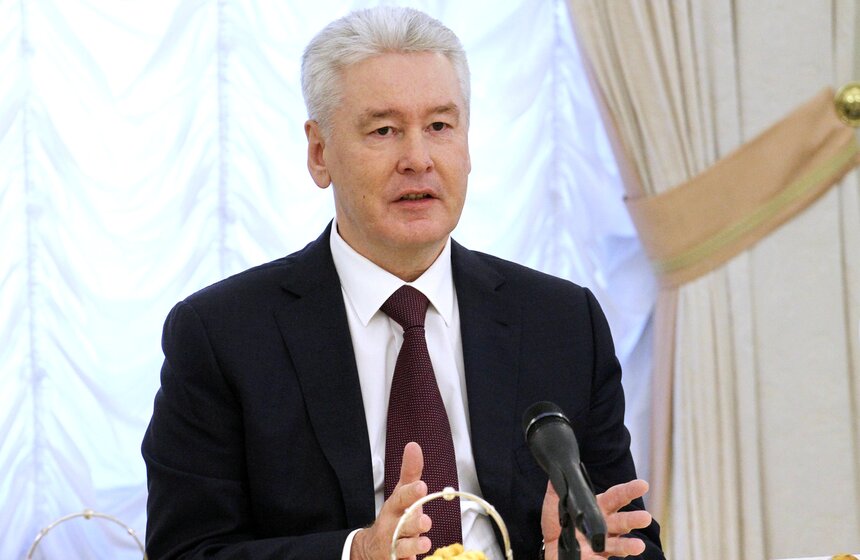 Мэр наградил призеров Всероссийской олимпиады школьников 2 фото