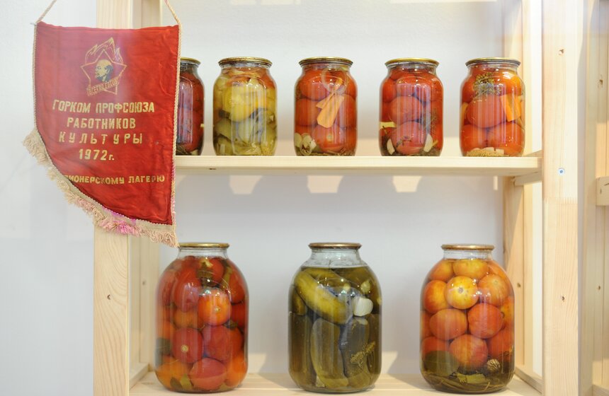 В Кузьминках открылась выставка "Так жили мы на даче" 13 фото