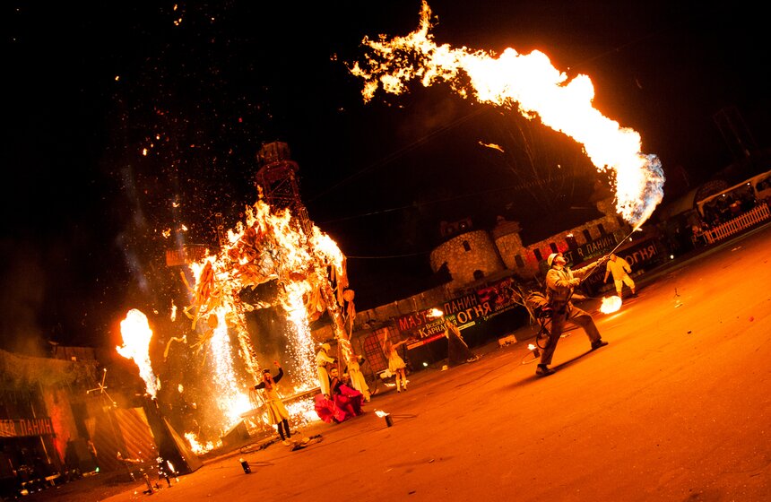 В столице прошел "Вселенский карнавал огня" 24 фото