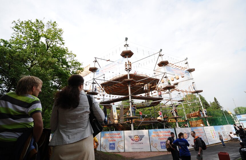 На ВДНХ открылся самый большой в России веревочный парк 1 фото