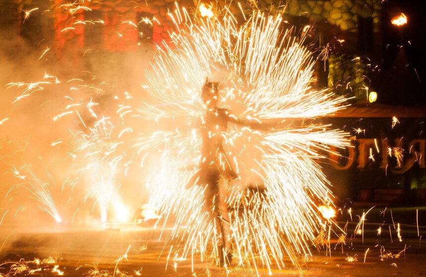 В столице прошел "Вселенский карнавал огня" 32 фото