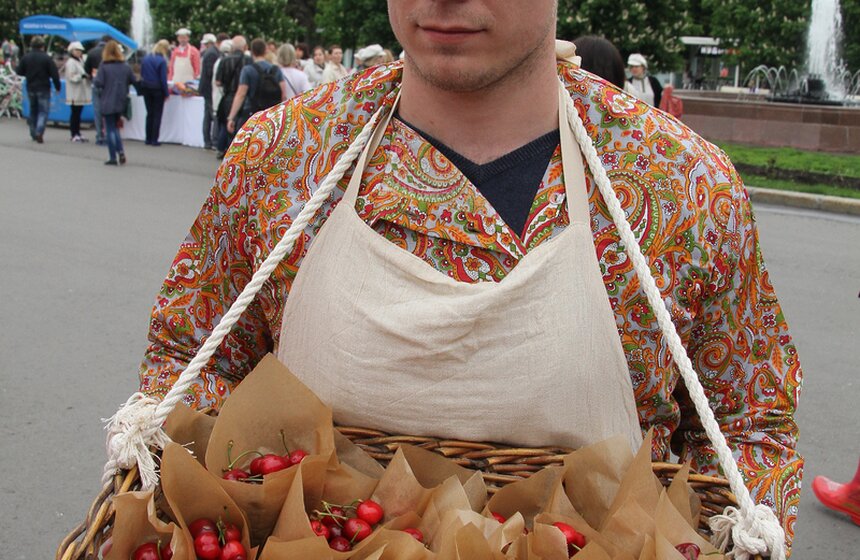 На ВДНХ высадили вишневый сад 3 фото