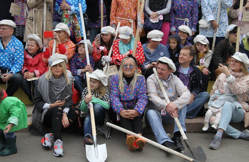 На ВДНХ высадили вишневый сад 16 фото