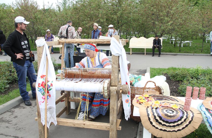 На ВДНХ высадили вишневый сад 19 фото