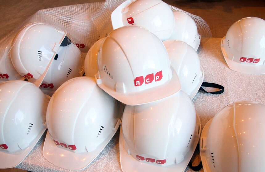 Мэр посетил реконструированный ДСК на Новохохловской улице 5 фото