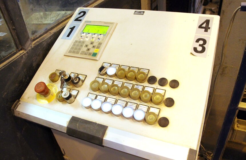 Мэр посетил реконструированный ДСК на Новохохловской улице 6 фото