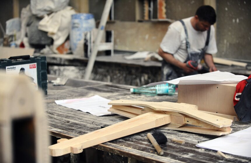 Салават Щербаков заканчивает работу над статуей князя Владимира 16 фото