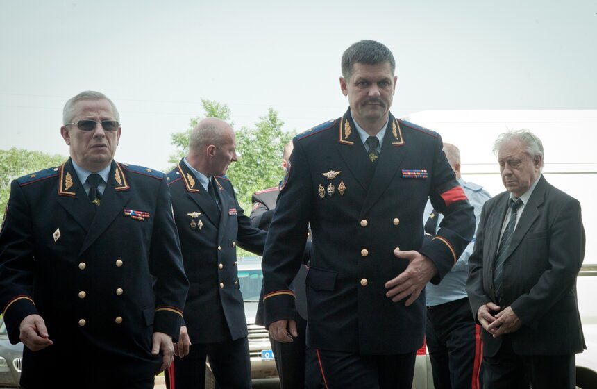 В столице простились с погибшим полицейским Андреем Банновым 14 фото