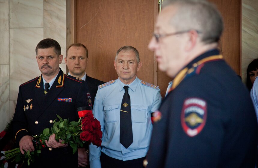 В столице простились с погибшим полицейским Андреем Банновым 18 фото