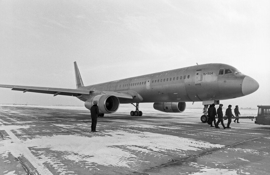 Москва. Пассажирский самолет «Ту-204». Фото: ТАСС/ Владимира Яцины