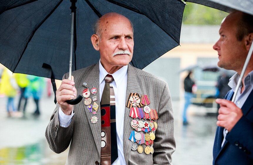 Соревнования по вождению между сотрудниками транспорта столицы 18 фото