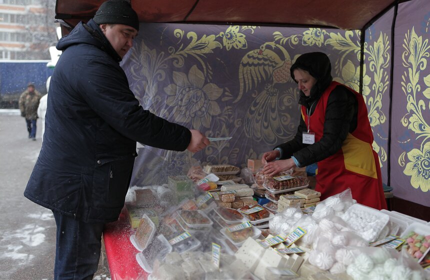 В Москве заработали ярмарки выходного дня 10 фото
