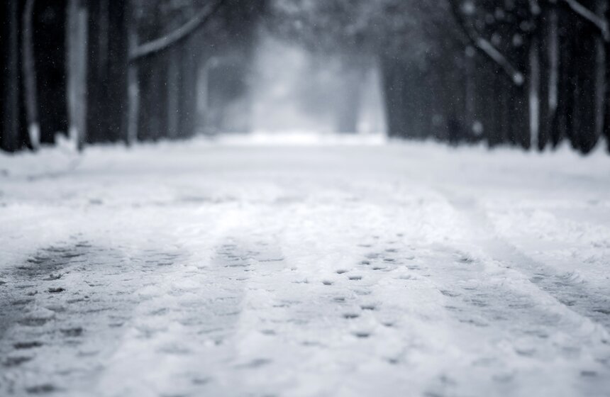 Природные сюрпризы: в апреле в столицу вернулась зима 15 фото