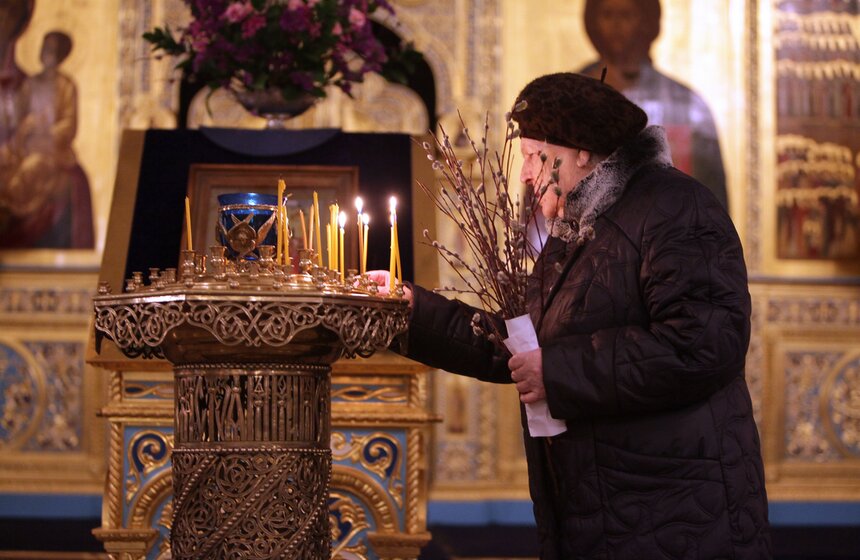 Православные в столице отмечают Вербное воскресенье 16 фото