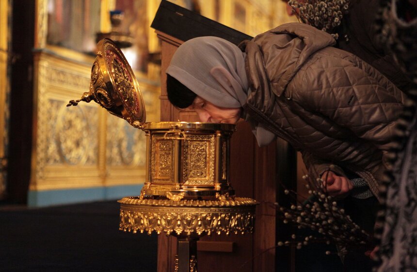 Православные в столице отмечают Вербное воскресенье 4 фото