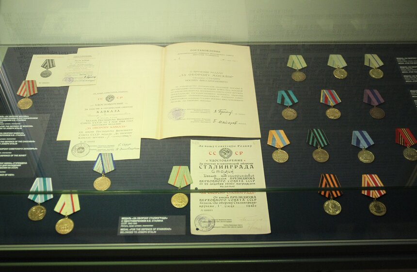 В столице открылась выставка наград Второй мировой войны 27 фото