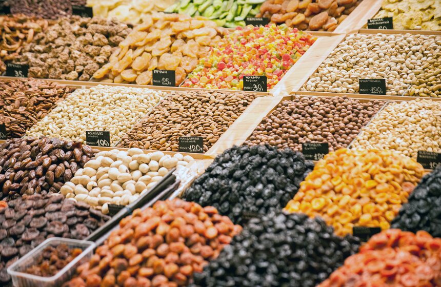 Актеры мюзикла "Чаплин" выступили на Даниловском рынке 12 фото