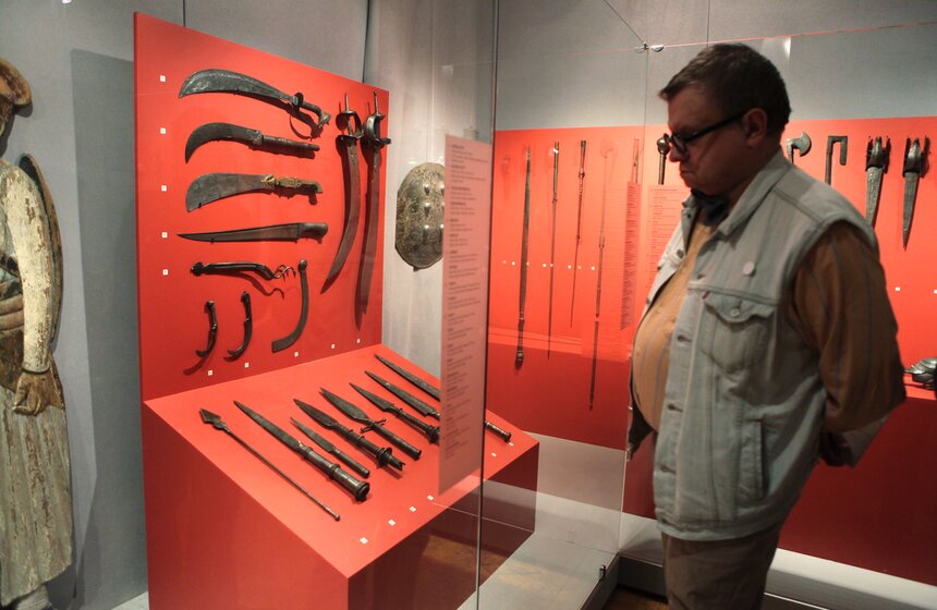 В музее Востока открылась выставка "Смертельная красота" 18 фото