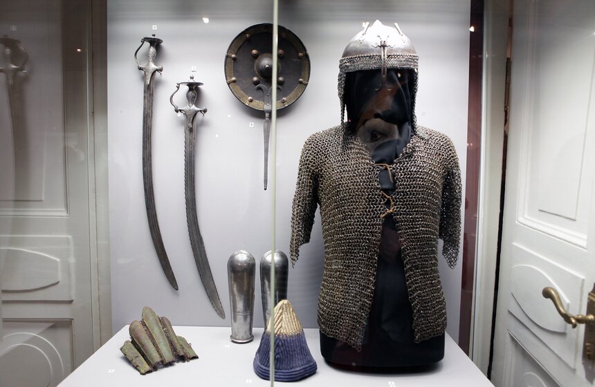 В музее Востока открылась выставка "Смертельная красота" 25 фото