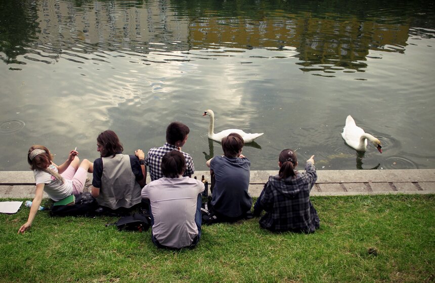 Появилась табличка "Запрещено разговаривать с незнакомцами" 8 фото