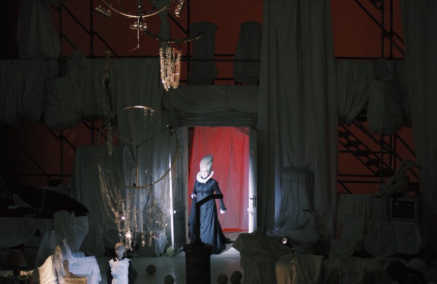 В рамках фестиваля "Золотая маска" показали спектакль "Алиса" 20 фото