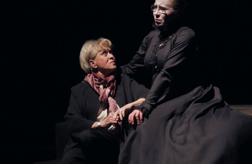 В рамках фестиваля "Золотая маска" показали спектакль "Алиса" 28 фото