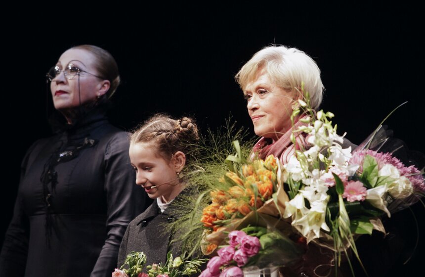 В рамках фестиваля "Золотая маска" показали спектакль "Алиса" 30 фото