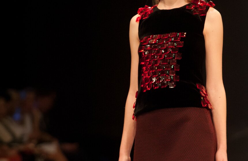 Неделя моды в Москве открылась показом Валентина Юдашкина 21 фото