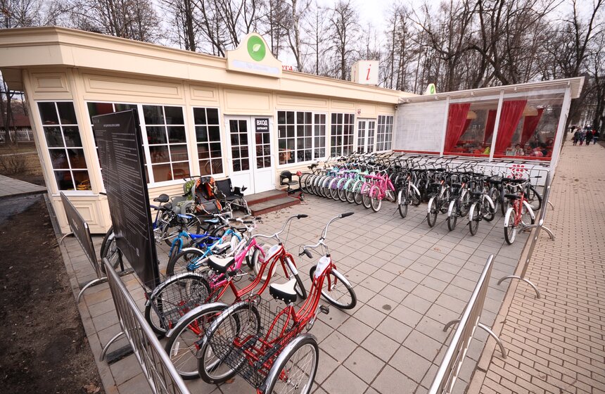 Парк "Сокольники" открыл пункты проката спортивного инвентаря 18 фото