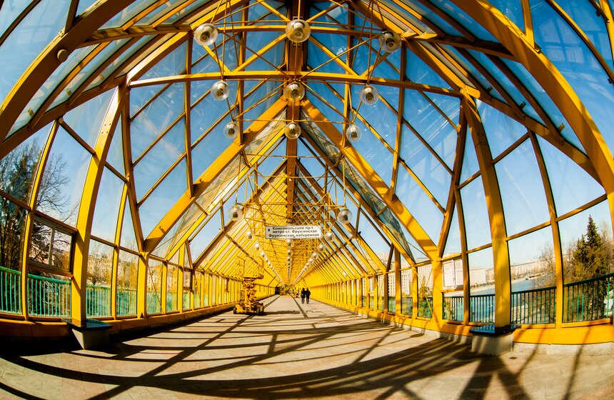 Андреевский мост привели в порядок после зимы 14 фото