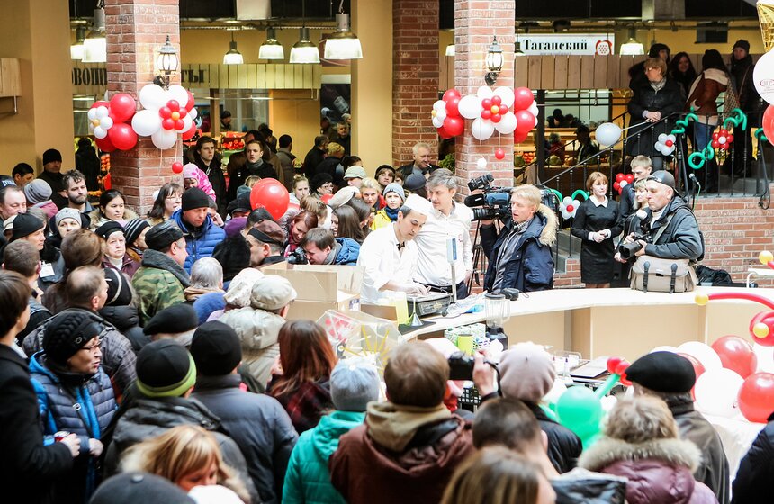 В столице открылся обновленный Москворецкий рынок 19 фото
