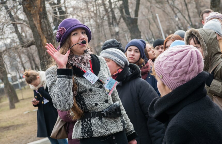 В Москве состоялись пять литературных прогулок 15 фото