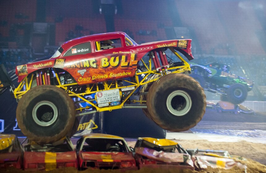 В "Олимпийском" прошло шоу "Монстр Мания" 14 фото