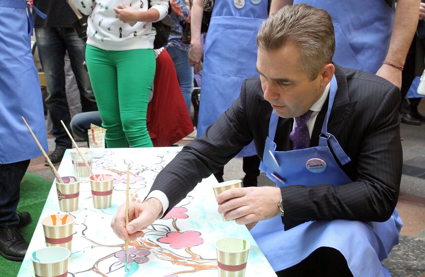 В ГУМе стартовал автопробег УАЗов "Путешествие Мира" 5 фото