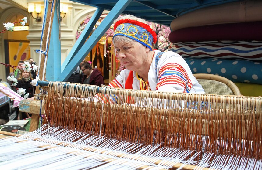 В ГУМе стартовал автопробег УАЗов "Путешествие Мира" 7 фото