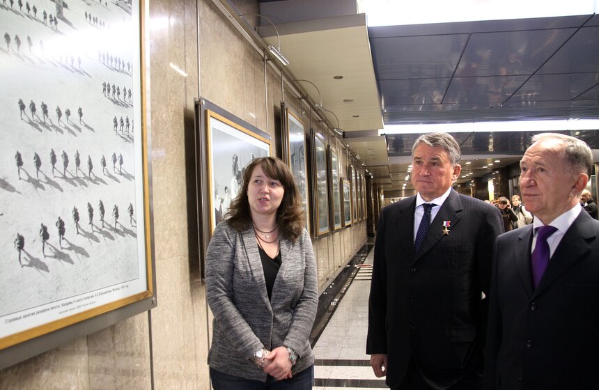 В галерее "Метро" открылась выставка фотографий ко Дню Победы 5 фото